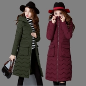 Γυναικεία μακρύ μπουφάν με κολάρο και πολύ πρακτικές μεγάλες τσέπες