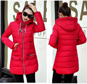 Γυναικείο μπουφάν με κουκούλα  και μεγάλες πρακτικές τσέπες