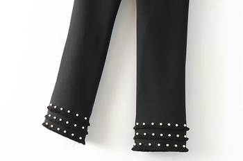 Стилни дамски панталони в черен цвят с декорация мъниста