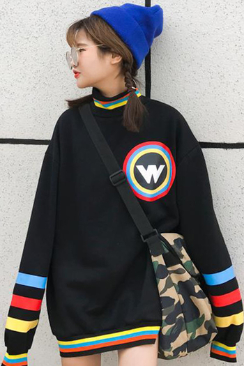 Χειμερινή  γυναικεία μπλούζα  με κολάρο και χρωματιστές λωρίδες