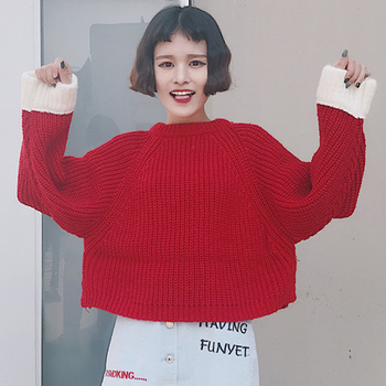 Πλεκτό  γυναικείο πουλόβερ σε κόκκινο και μαύρο χρώμα
