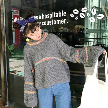 Ευρύ  γυναικείο πλεκτό πουλόβερ σε μπεζ και γκρι χρώμα