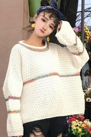 Широк дамски плетен пуловер в бежов и сив цвят