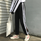 Αθλητικά παντελόνια σε μαύρο χρώμα με λευκές λωρίδες