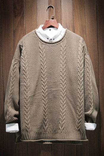 Ежедневен мъжки пуловер с абстрактни мотиви и О-образна яка