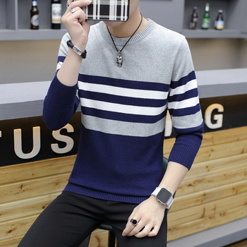 Спортно-елегантно мъжко тънко пуловерче с О-образна яка в преливащи цветове