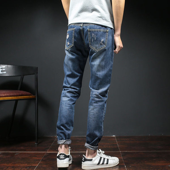 Κομψά ανδρικά  τζιν παντελόνια με χαλαρά μοτίβα, 2 χρώματα
