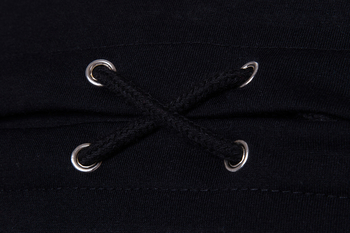 Κομψή μπλούζα με κοντό μανίκι και κολάρο σε σχήμα O + εγκάρσιες συνδέσεις σε όλο το πλάτος