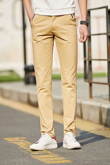 Спортно-елегантни мъжки панталони от модела slim fit в четири различни цвята