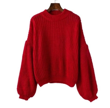 Много топъл дамски актуален пуловер с широки дълги ръкави и О-образна яка