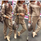 Ημερήσια αθλητική γυναικεία ομάδα, 3 χρώματα