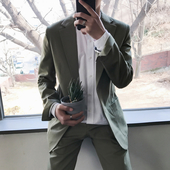 Ανδρικό σακάκι για περίσταση σε ένα χρώμα