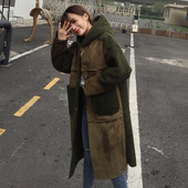 Μακρύ μάλλινο παλτό με βαθιές τσέπες και κουκούλα