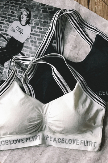 Дамско спортно бюстие в черен и бял цвят